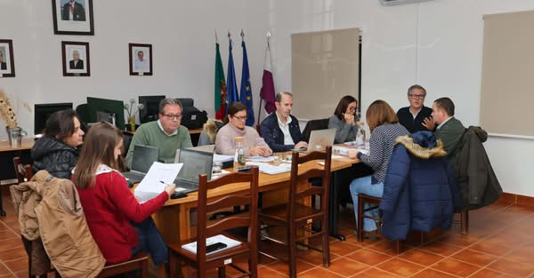 Último dos plenários agendados para 2025 decorreu nas instalações da Junta de Fr…