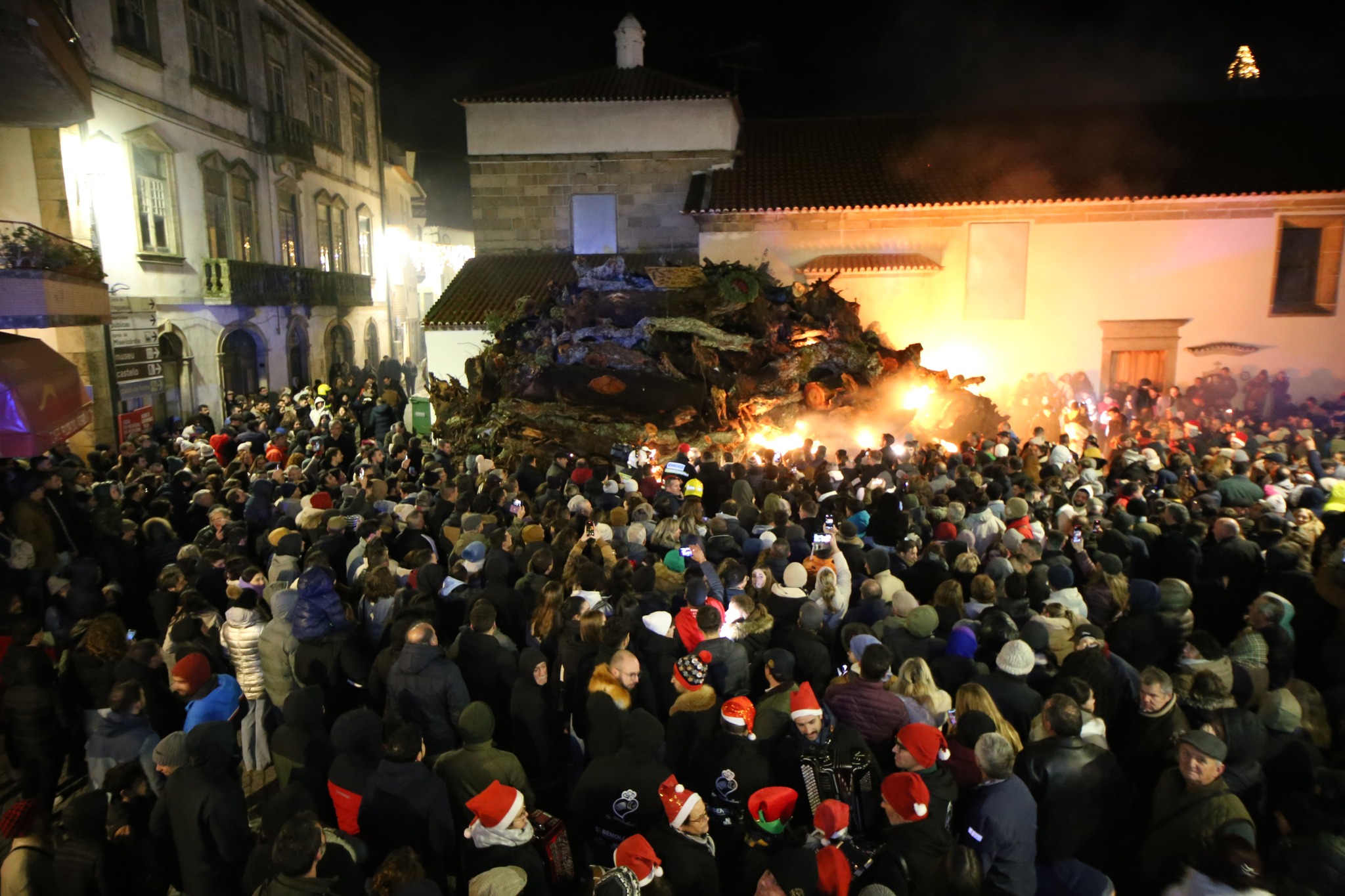Penamacor Vila Madeiro impressionou visitantes

Terminou em grande mais um Penam…