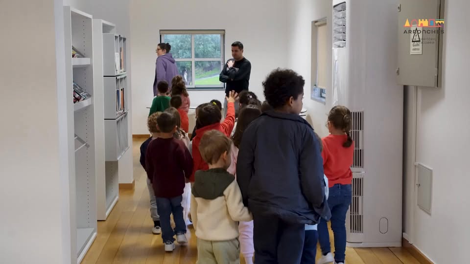 Em plenas férias natalícias, as crianças do concelho receberam a visita de Teres…