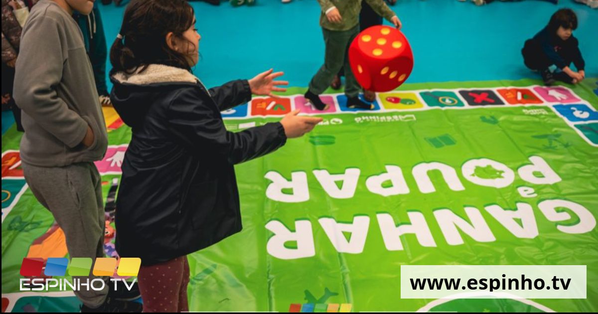 Semana da Educação Financeira capacitou comunidade escolar