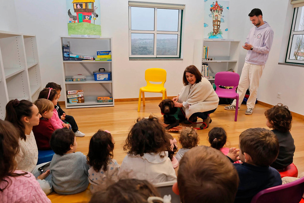 Sessões de contos encheram de ternura a Biblioteca Municipal