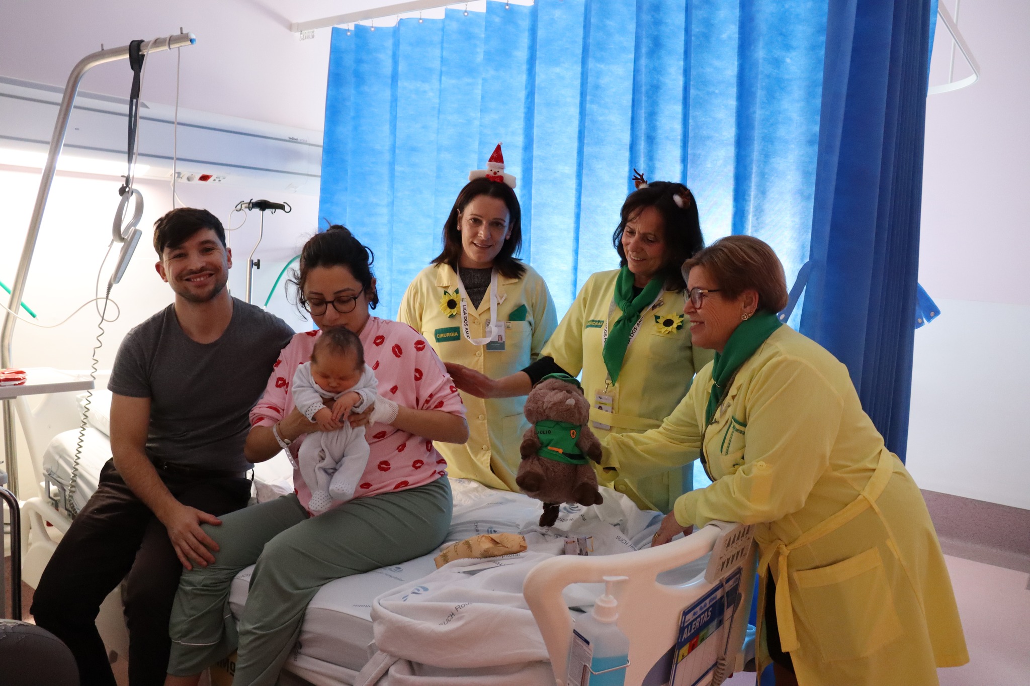 Liga dos Amigos do Hospital Padre Américo assinala Natal junto das crianças internadas