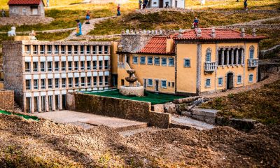 Presépio com réplicas de edifícios emblemáticos integra Aldeia Natal em Celorico de Basto