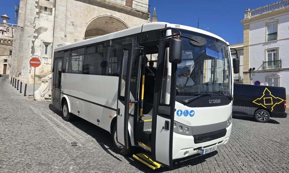 Levante a mão e entre: Novo transporte urbano flexível arranca segunda-feira