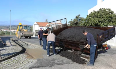 Aplicação de betuminoso no Parque da Santinha 

Em Alcáçovas, o Município aplico…