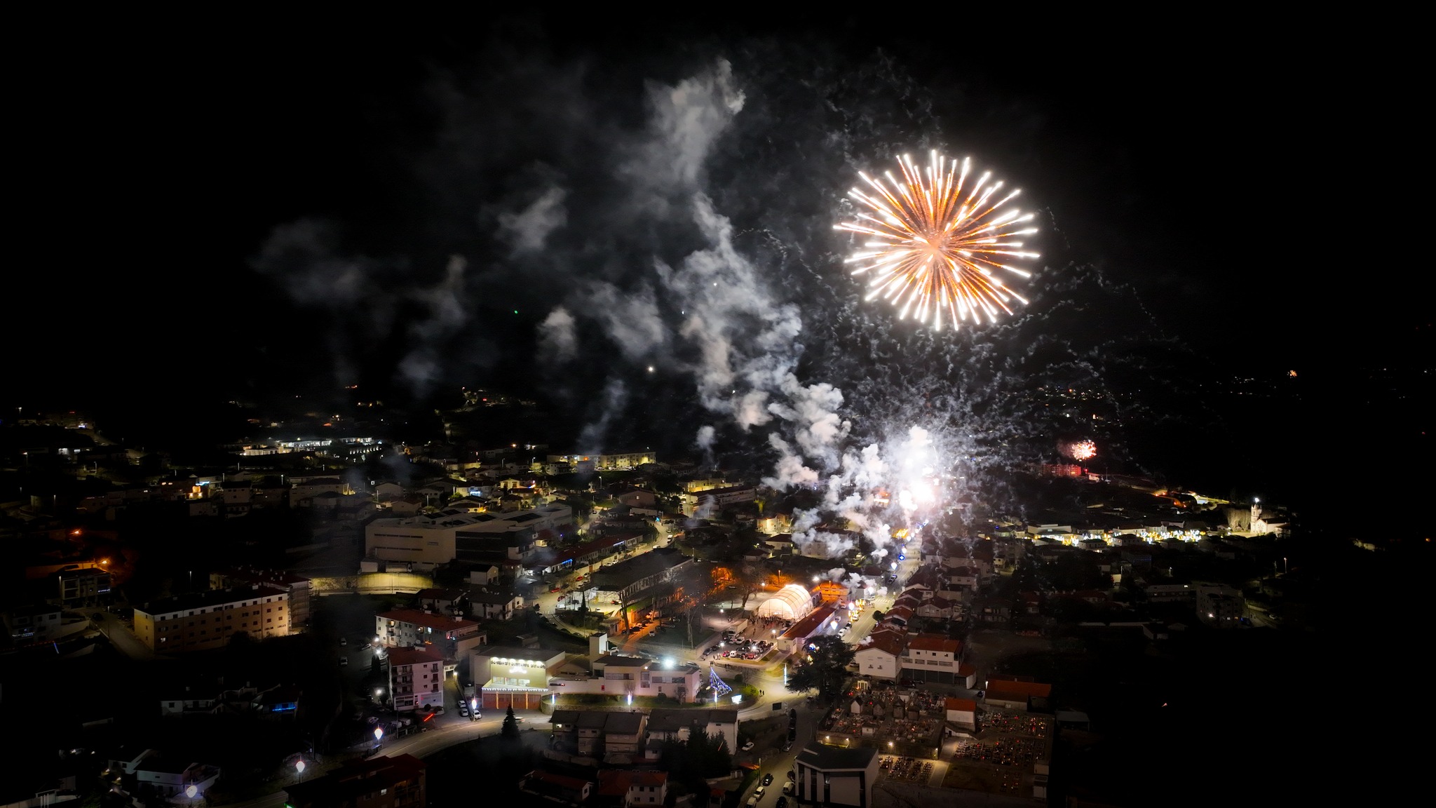 Baião celebrou a entrada em 2026 com festa comunitária na Praça D. Manuel de Castro