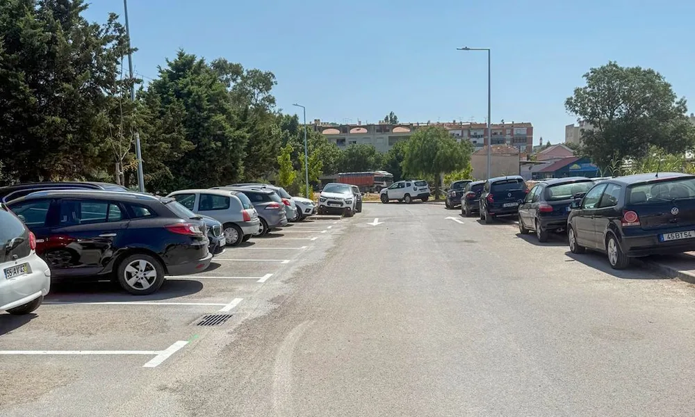 Avenida dos Ciprestes e Terminal rodoviário da Várzea