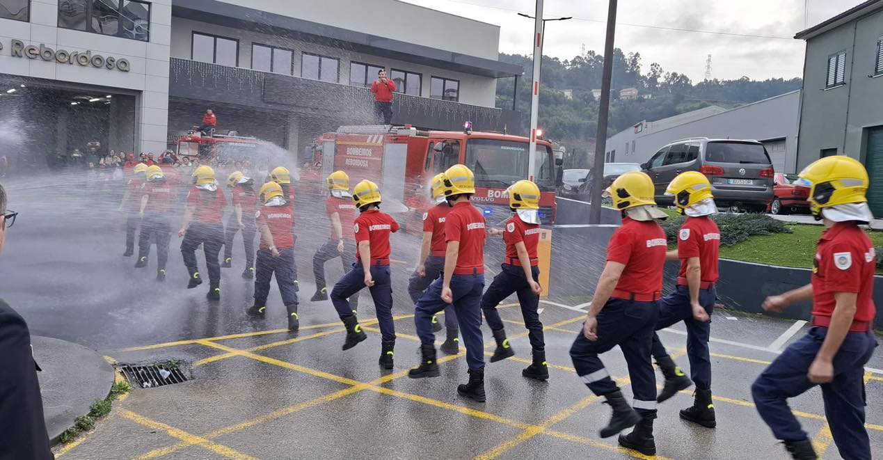 Bombeiros Voluntários de Rebordosa celebram 48 anos e integram 16 novos elementos