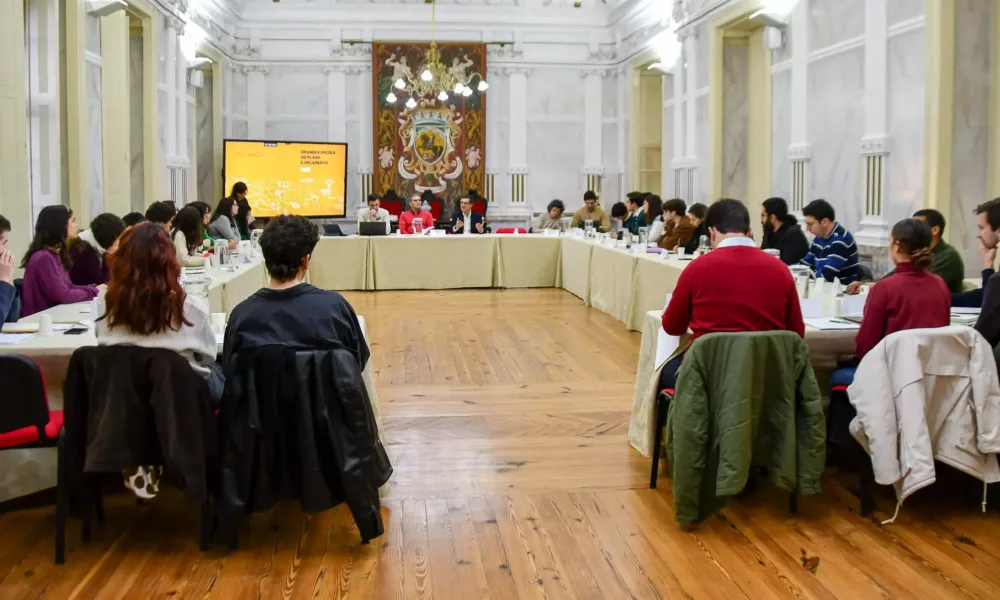Évora: Novo Conselho Municipal de Juventude toma posse e aprova parecer sobre o Orçamento 2026