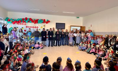Executivo Municipal assiste ao Cantar dos Reis no Centro Escolar de Resende