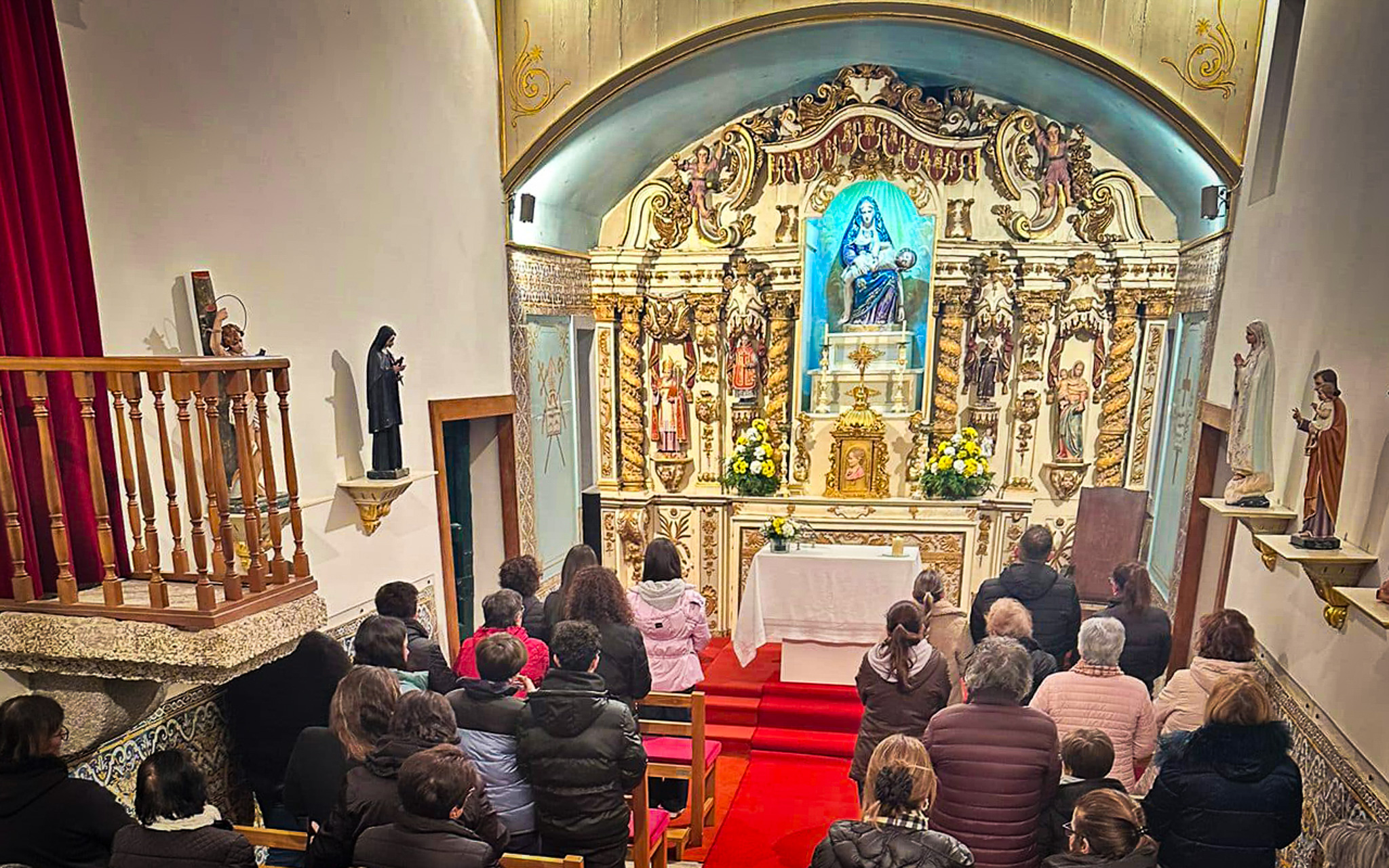 Festa religiosa e popular anima Frazão em honra de Nossa Senhora das Candeias e São Brás