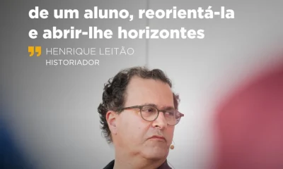 Quem ensina pode ter uma influência decisiva na vida dos estudantes. «Um profess…