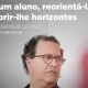 Quem ensina pode ter uma influência decisiva na vida dos estudantes. «Um profess…