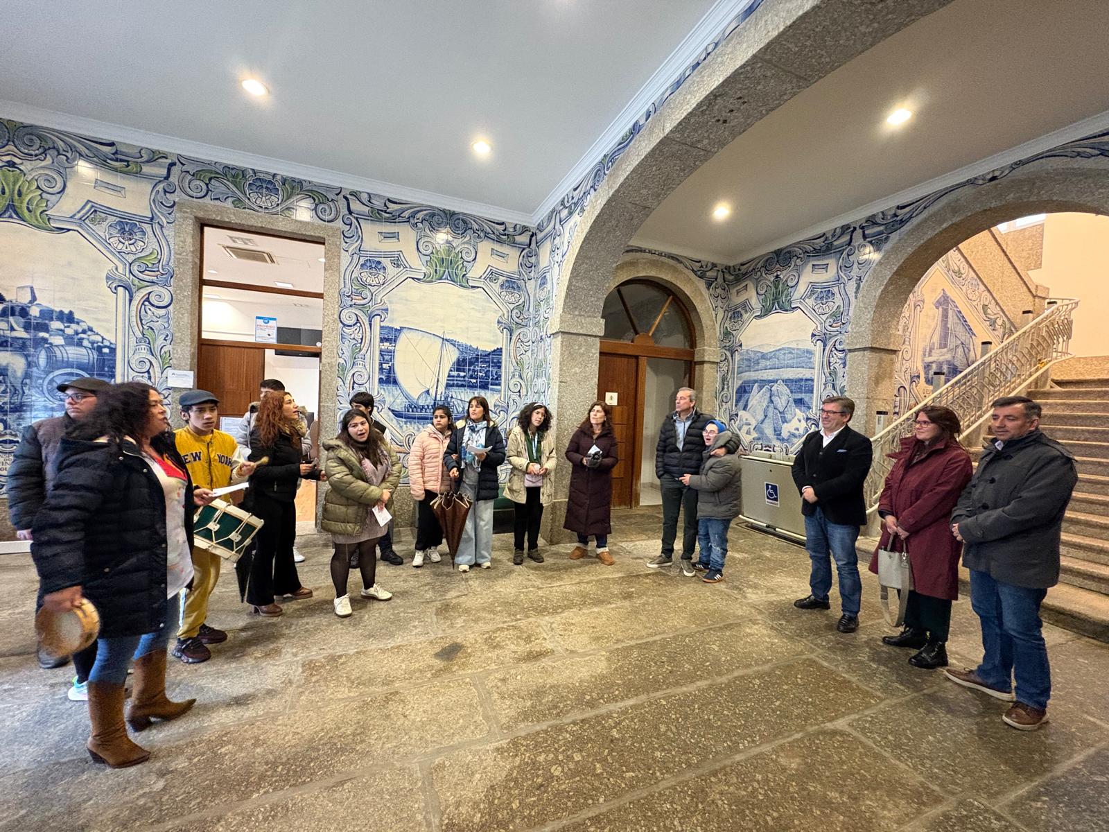 Resende recebe Cantar dos Reis no edifício municipal