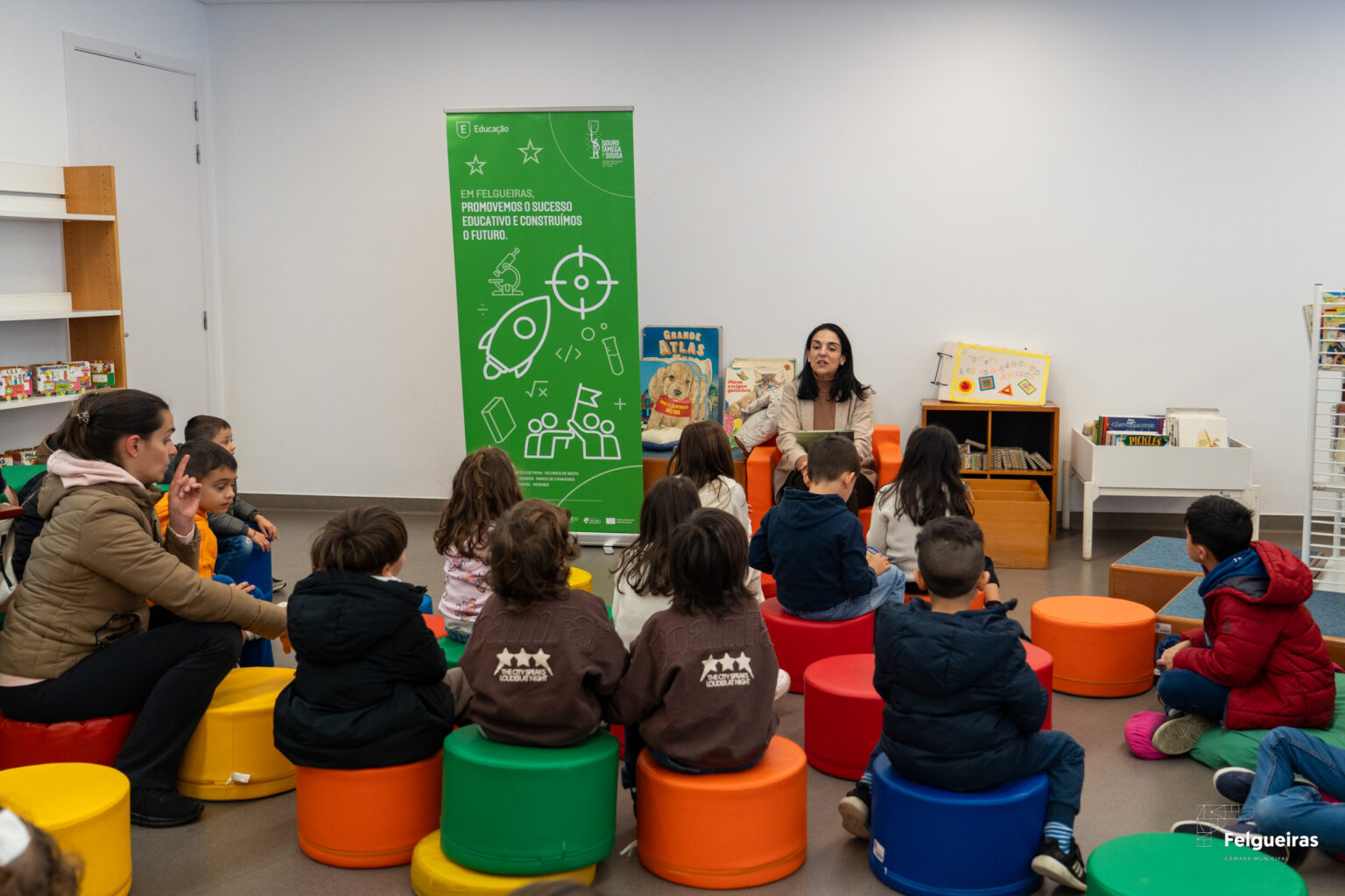 Sessão de contos em Felgueiras junta 33 crianças e convida a formular desejos para o novo ano