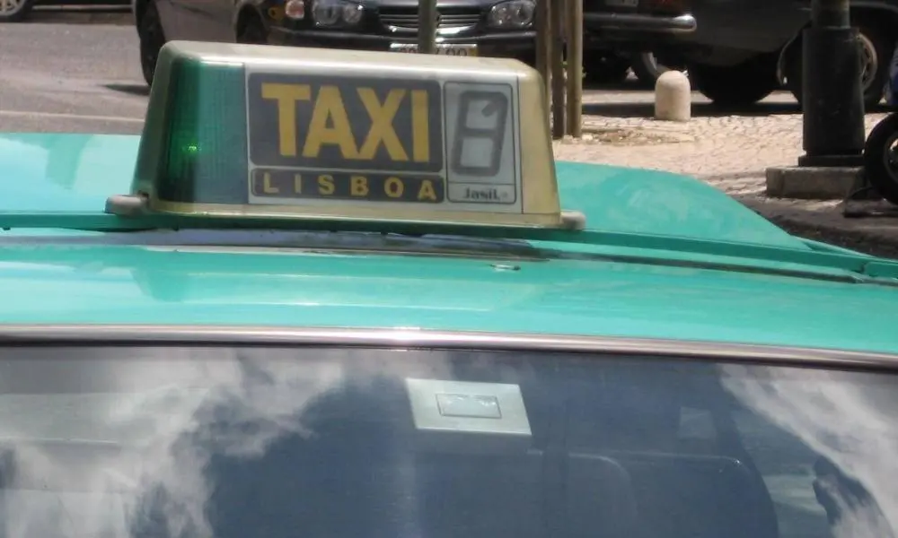 Táxis oferecem-se para transportar doentes e aliviar bombeiros no Alentejo
