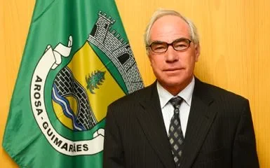 Presidente da Câmara apresenta condolências pelo falecimento de Faustino Costa