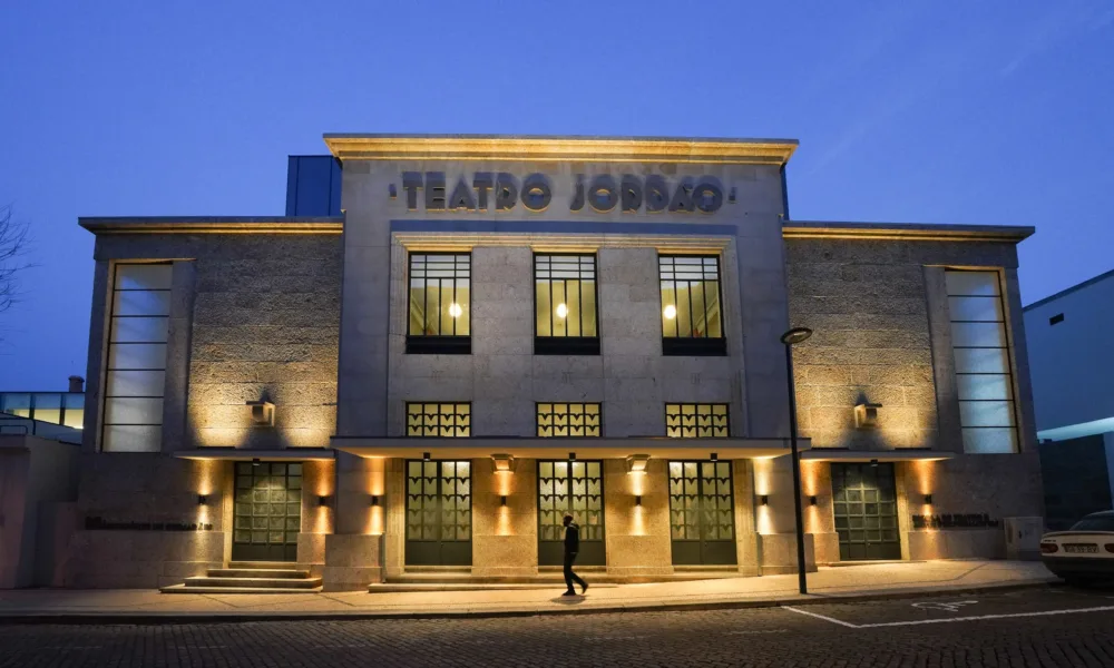 Município de Guimarães apresenta o Bairro Comercial Digital de Guimarães Bairro 1128 aos comerciantes
