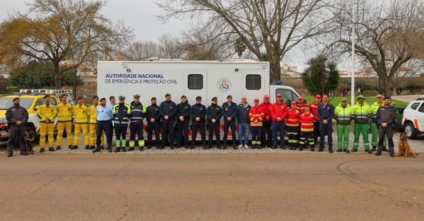 Junto ao Jardim do Fosso, agentes deram a conhecer os respetivos meios e equipam…