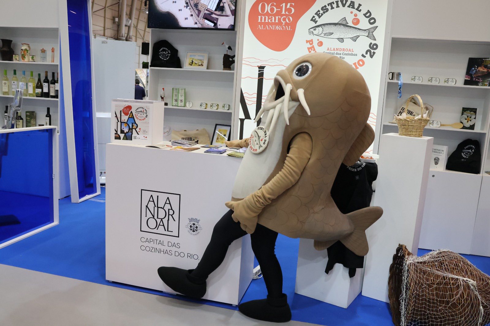 Foi assim o primeiro de BTL com o nosso Barbo  

Visite o stand do Alandroal até…
