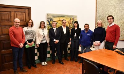 Cinco trabalhadores da Câmara Municipal de Évora 𝗮𝘀𝘀𝗶𝗻𝗮𝗿𝗮𝗺 𝗼𝘀 𝗰𝗼𝗻𝘁𝗿𝗮𝘁𝗼𝘀 𝗾𝘂𝗲 𝗰𝗼𝗻𝘀…