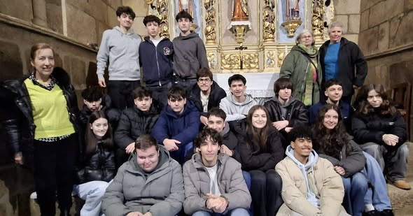 Alunos do Marco visitam Capela de Fandinhães em projeto intergeracional de valorização do património