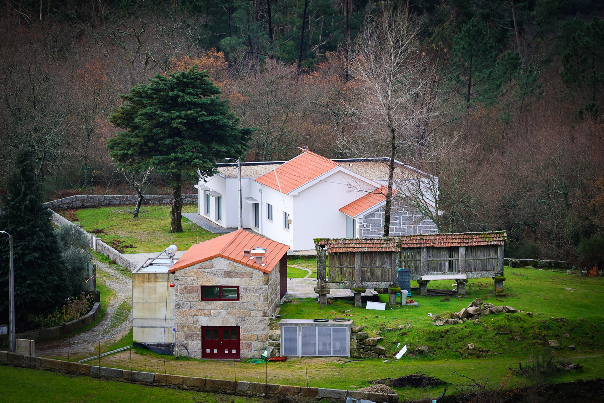 Antiga escola primária da Serra da Aboboreira reabre como espaço comunitário