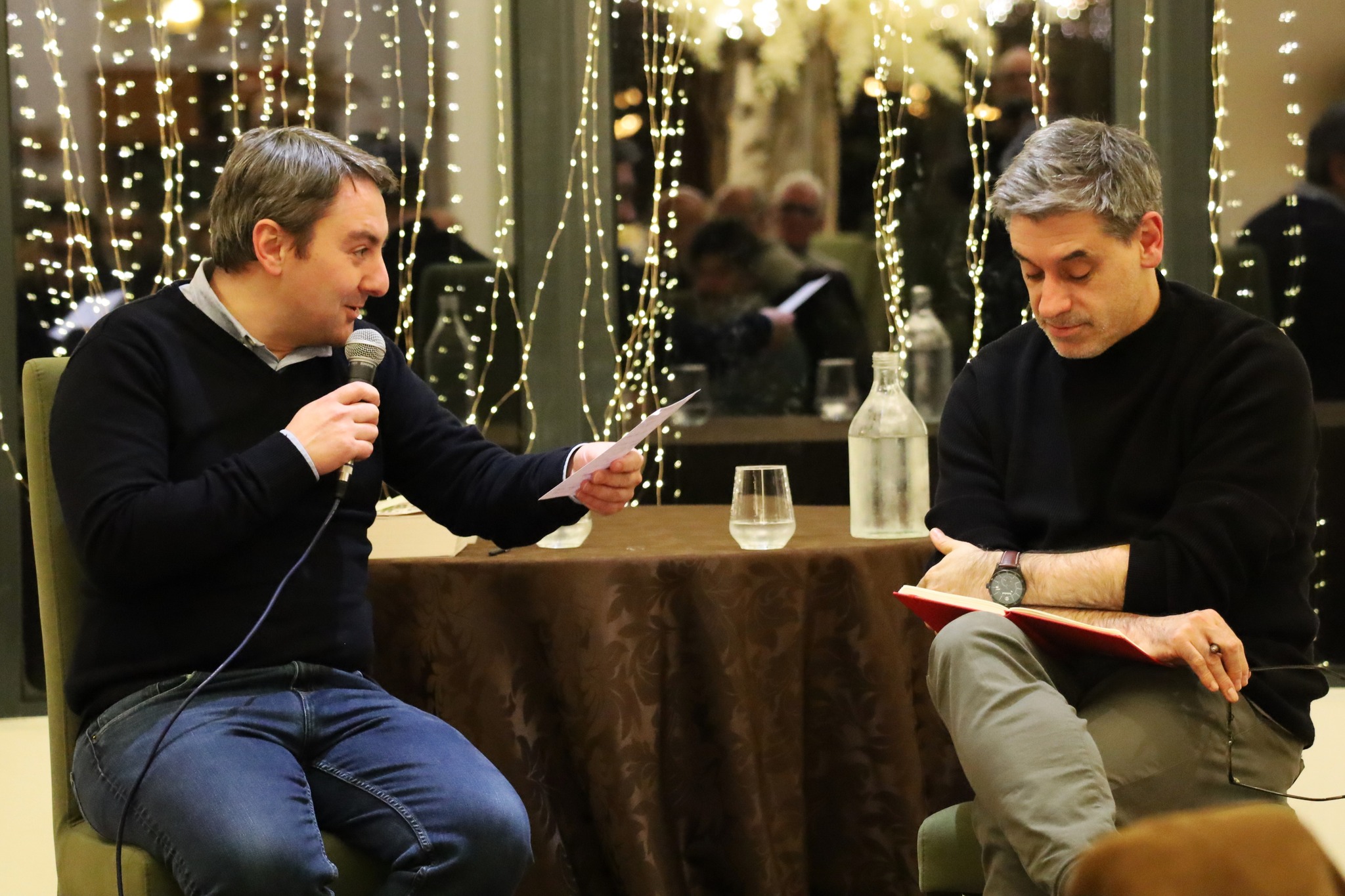 Associação dos Amigos da Biblioteca de Penafiel promoveu debate sobre livro de investigação ao Chega com jornalista Miguel Carvalho