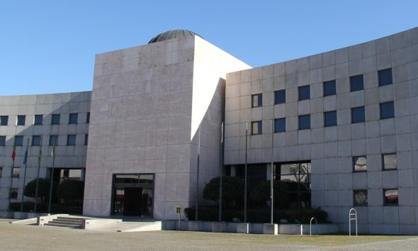 Paços de Ferreira aprova contas de 2025 com saldo positivo de 2,9 milhões de euros e taxa de execução superior a 80%