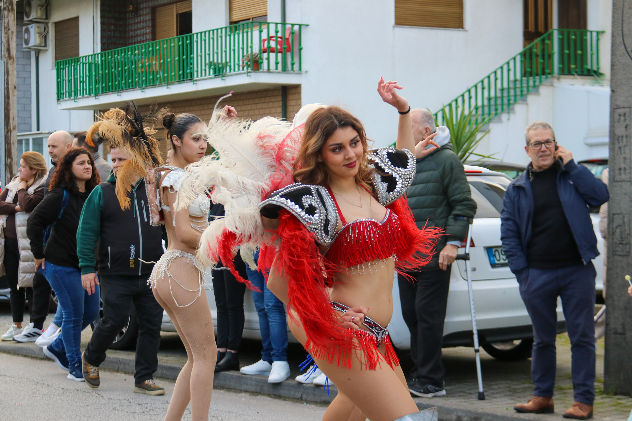 Milhares de pessoas participaram no Desfile de Carnaval de Bitarães em Paredes