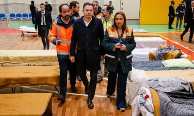O Primeiro-Ministro esteve esta sexta-feira no centro de acolhimento para pessoa…