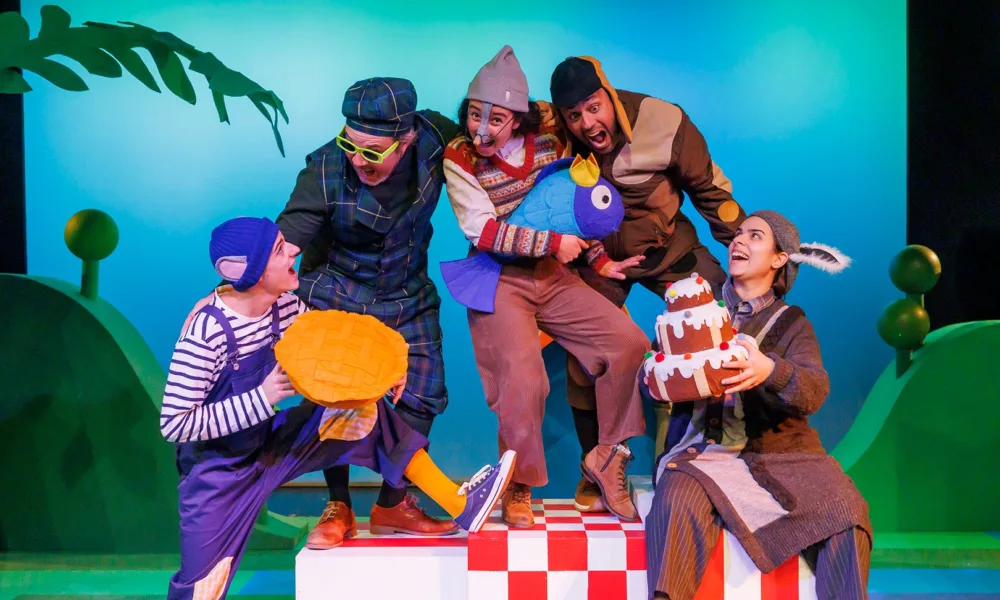 [PARA OS MAIS NOVOS]

O VENTO NOS SALGUEIROS é uma peça de teatro para a infânci…
