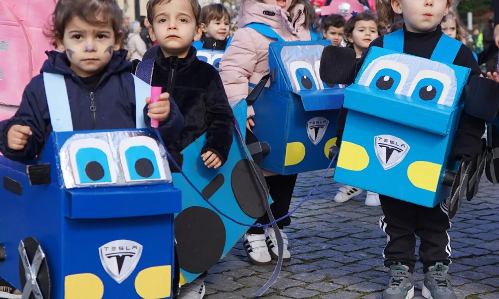 Mau tempo adia Desfile de Carnaval Escolar