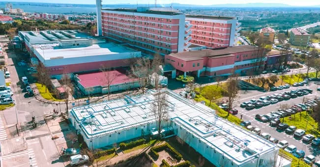 A urgência centralizada de âmbito regional de Ginecologia e Obstetrícia da Penín…