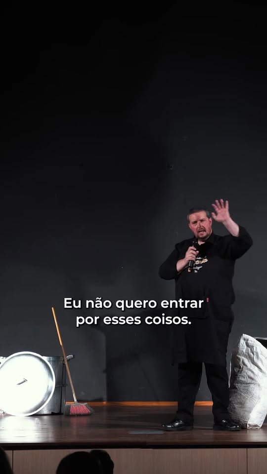 O Centro Cultural e Recreativo de Santo António das Areias acolheu um espetácul…