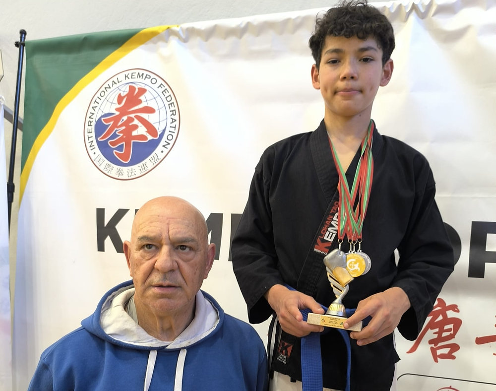 Conrado Queirós atleta do Dojo de Karate de Arronches distinguido como Melhor Atleta Masculino jovem nos Regionais de Kempo