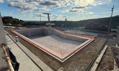 A execução da obra da Piscina Municipal Descoberta avança em grande ritmo.