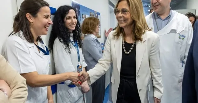 A Ministra da Saúde inaugurou esta quinta-feira a Unidade de Cuidados Intensivos…