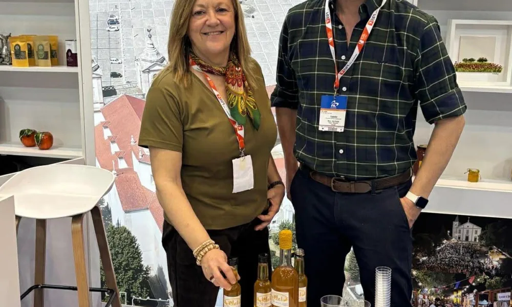 Cristina Claro e Baloca Mel presentes no último dia da BTL 2026 

O Município d…