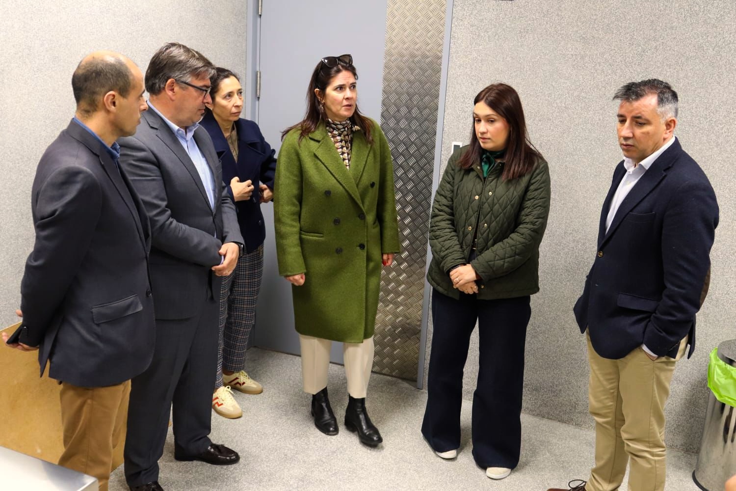 Edis de Resende e Baião visitam Centro de Recolha Oficial de Animais em Felgueiras e Feirão