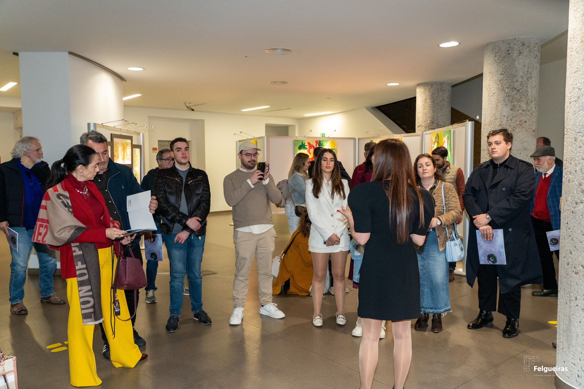 Exposição “Fragmentos de Mim – Olhos da Loba” de Adriana Henriques patente em Felgueiras até 11 de abril