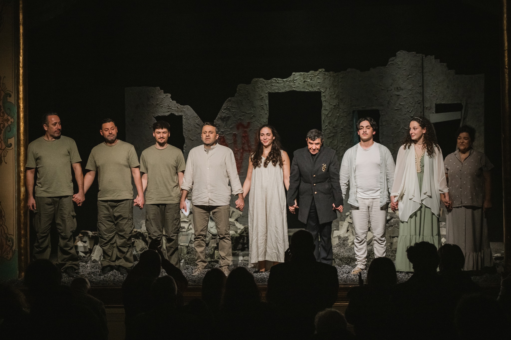 Grupo Teatral Freamundense arrecada quatro nomeações no Concurso Nacional de Teatro Ruy de Carvalho com “Antígona”