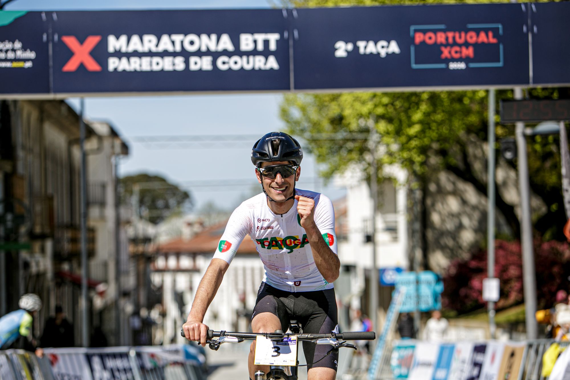 Guilherme Mota e Melissa Maia vencem em Paredes de Coura e reforçam Taça de Portugal de XCM » Ciclismo + TV