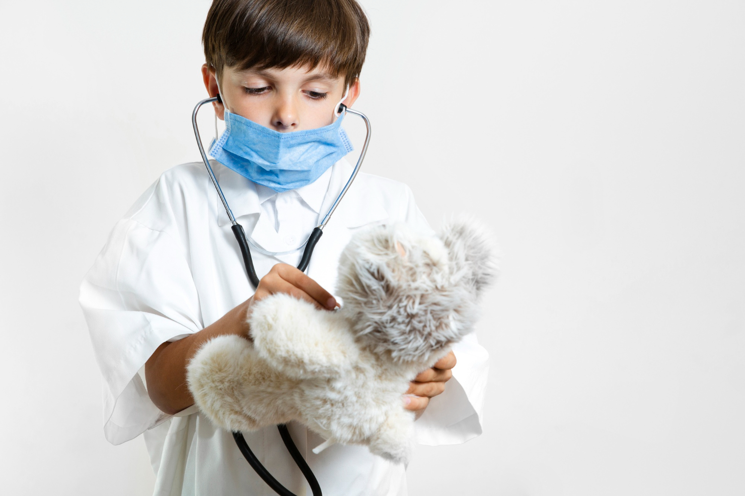 Hospital dos Pequeninos e Med on Tour regressam a Lousada com consultas para bonecos e rastreios gratuitos à população