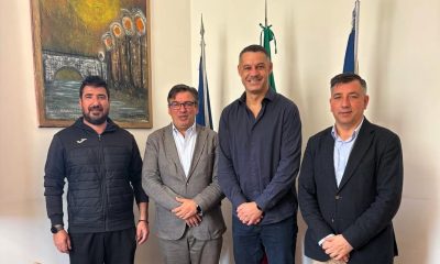 Lenda do futebol de praia Madjer visitou Câmara de Resende para conhecer dinâmicas desportivas do concelho
