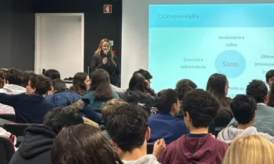 No passado dia 3 de março, os alunos dos 8.º e 10.º anos do Agrupamento de Esco…