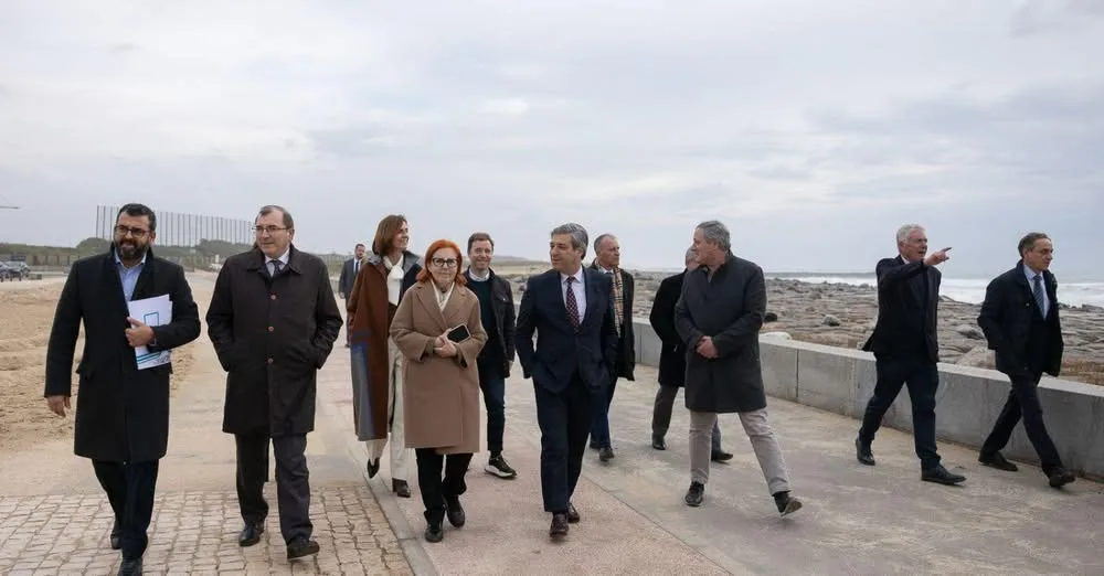 O Governo vai avançar com novas intervenções na orla costeira de Espinho para re…