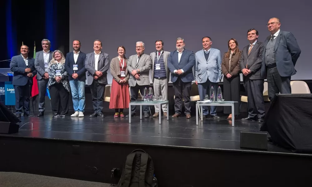O Presidente da CCDR Algarve, José Apolinário, e a Vice Presidente para a área d…