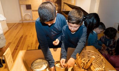 Oficina “Vamos Aprender a fazer o Pão” no Museu Casa do Assento ensina tradição e terá mais quatro edições devido à procura