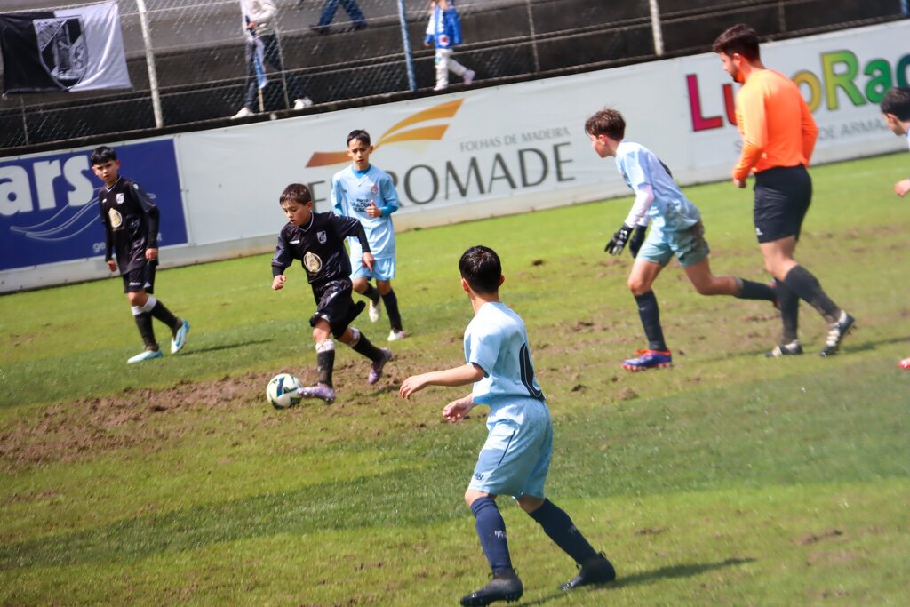 Paredes recebe 2500 jovens futebolistas de oito países na ‘Challenge Cup 2026’
